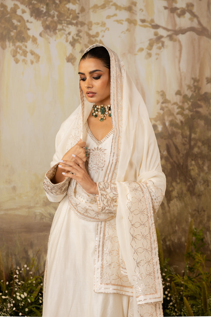 Ivory Chanderi Embroidered Kurta Set