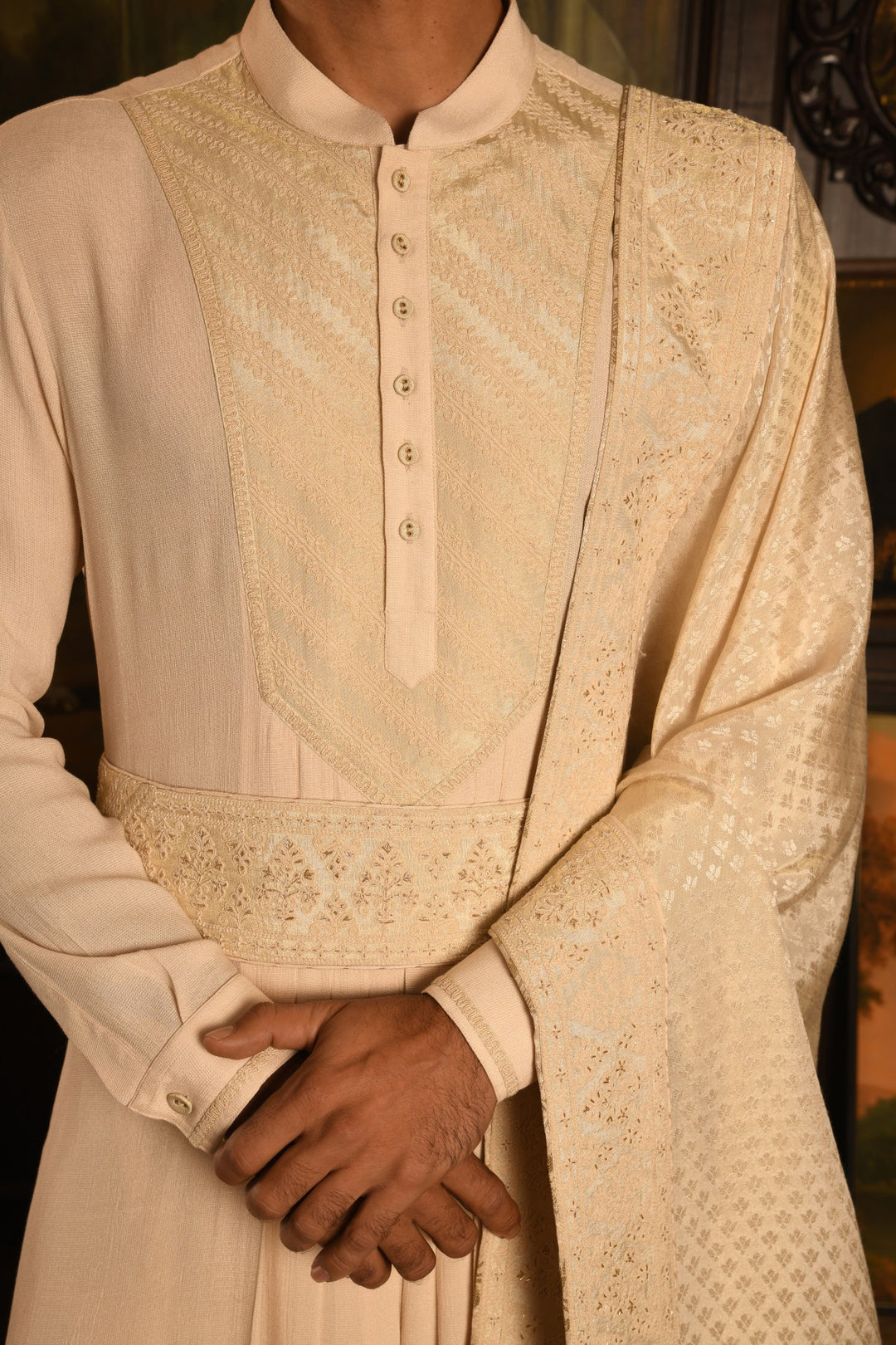 Maharaja Ivory Anarkali Sherwani: A Masterpiece Of Contrast And Luxury