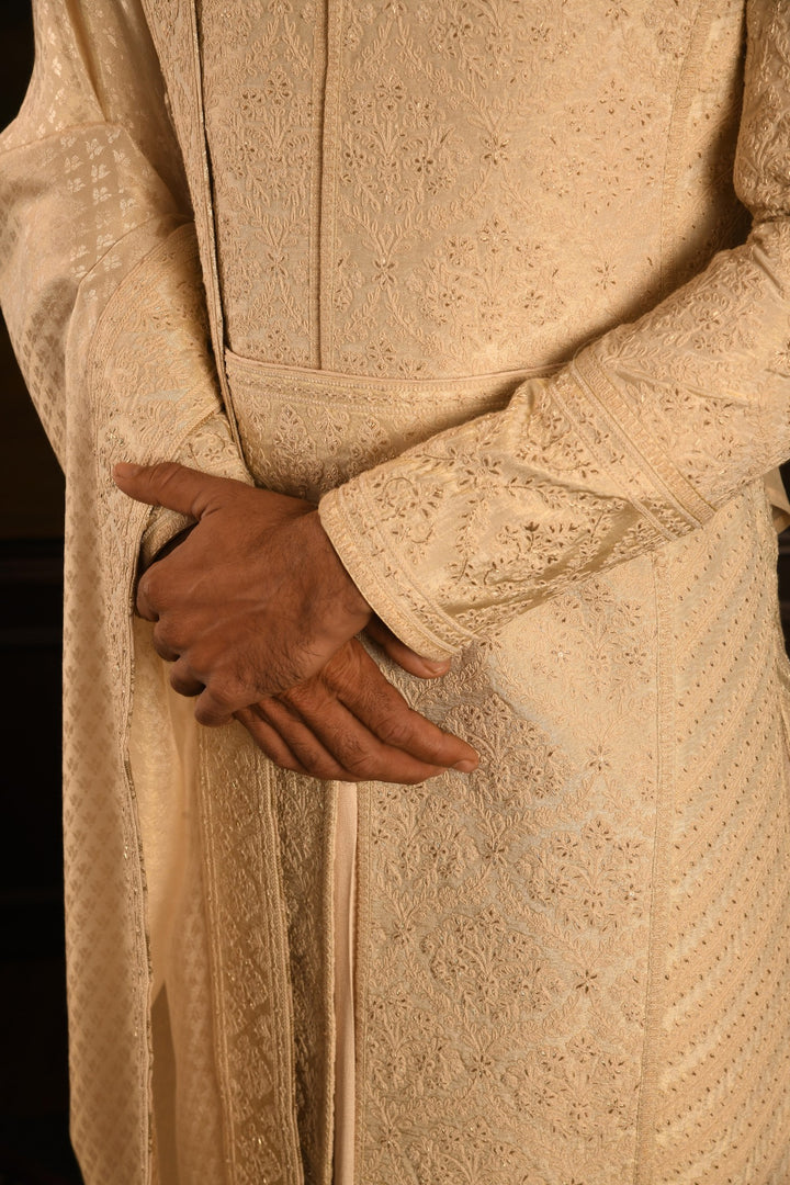 Maharaja Ivory Anarkali Sherwani: A Masterpiece Of Contrast And Luxury