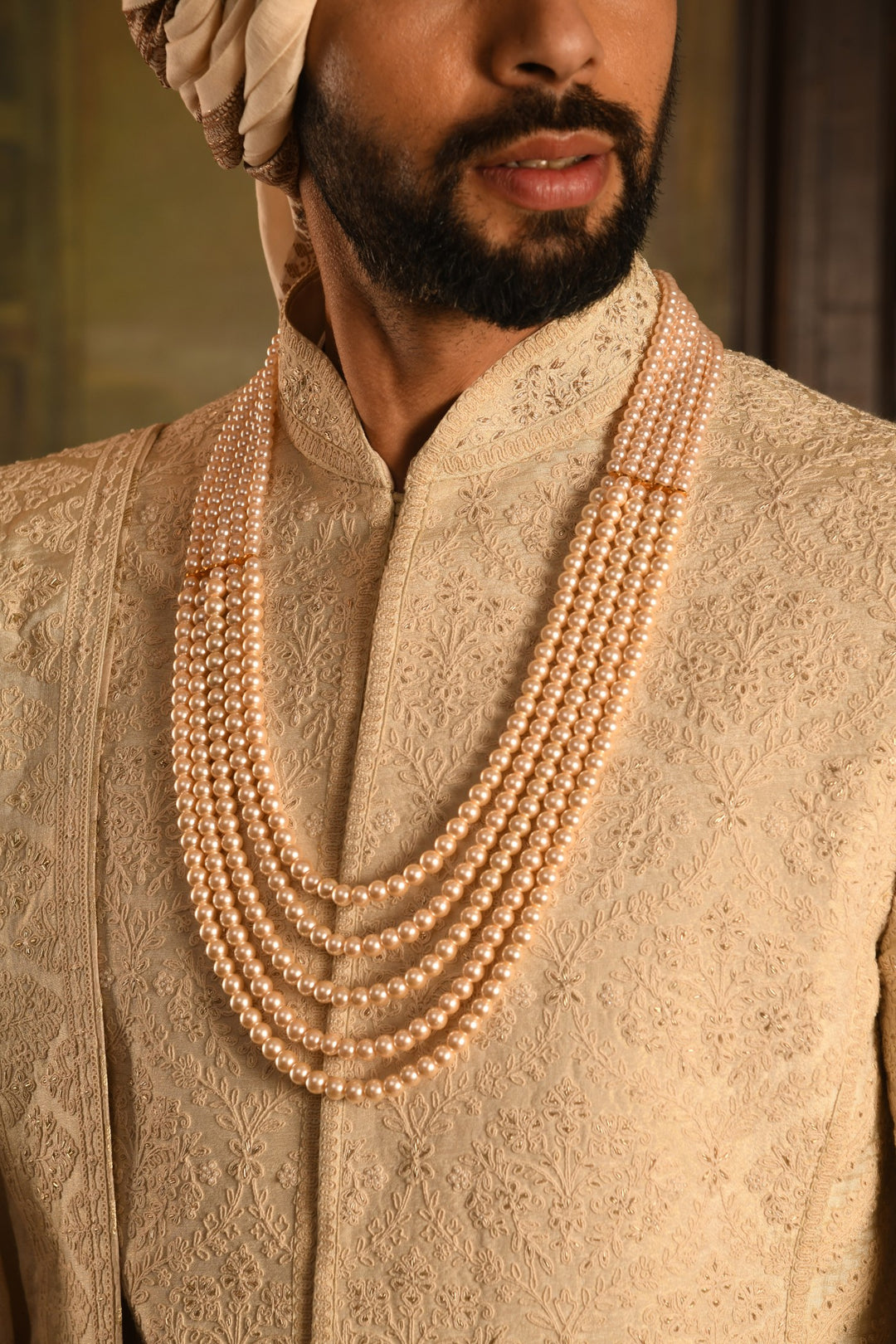 Maharaja Ivory Anarkali Sherwani: A Masterpiece Of Contrast And Luxury
