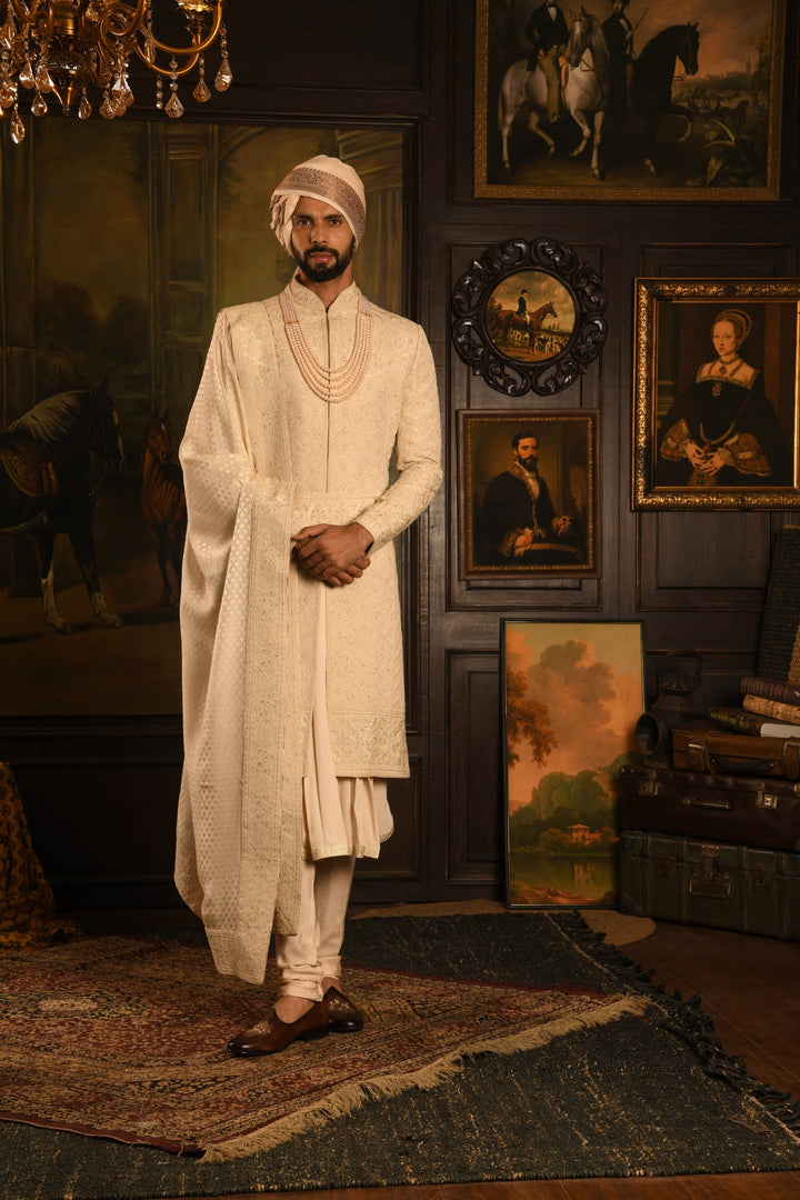 Maharaja Ivory Anarkali Sherwani: A Masterpiece Of Contrast And Luxury