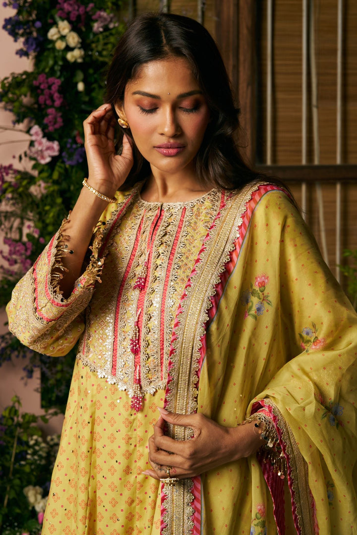 Maitri Pima Satin Lime Printed Kurta Set With Maitri Dupatta