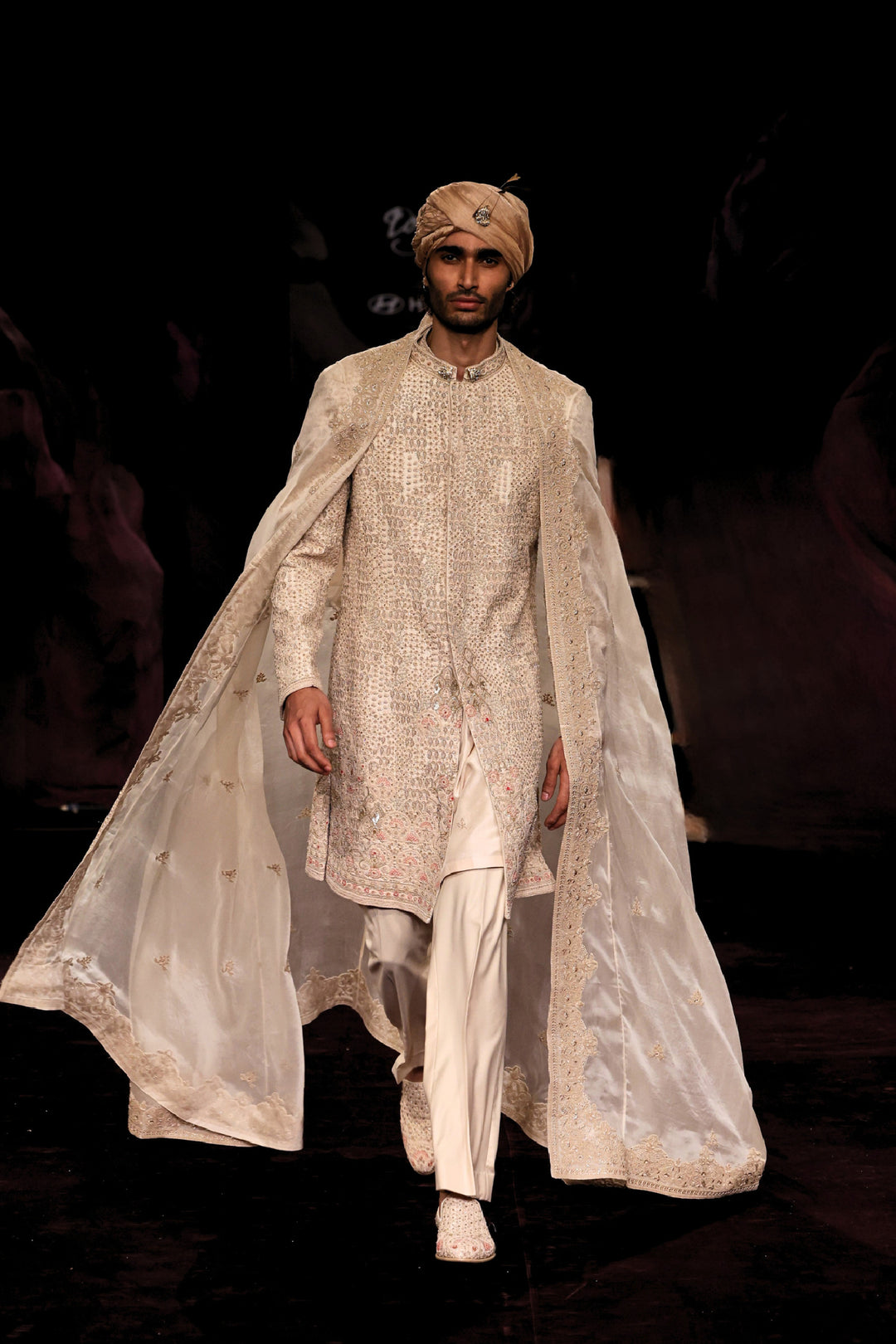 Yashvardhan Sherwani Set