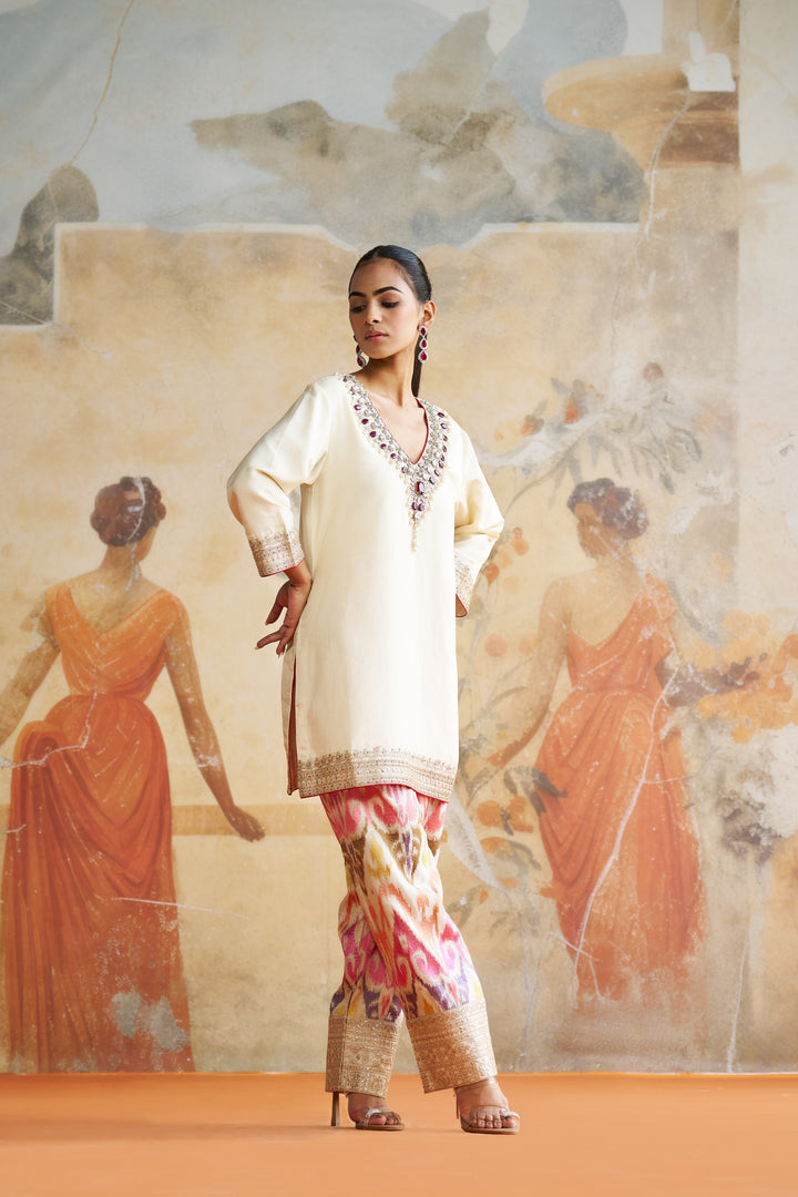 Ivory Jeweled Short Kurta Set In Red Stones