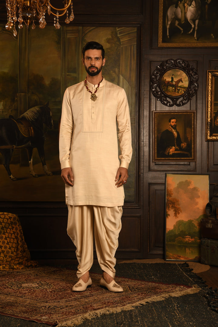 Mughal Tapestry: The Rose Gold Heirloom Sherwani Of Timeless Elegance