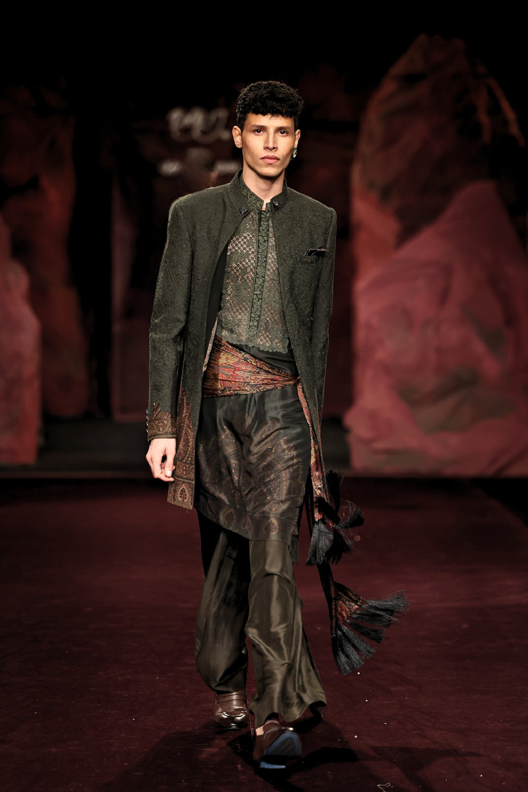 Gulzar Sherwani Set