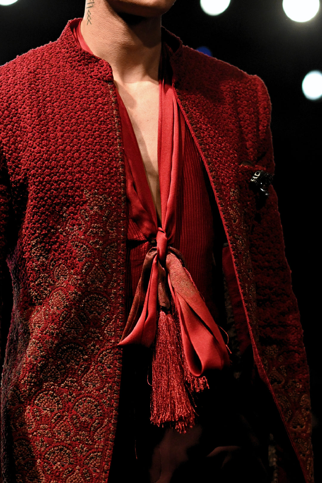 Vayun Jacket Set