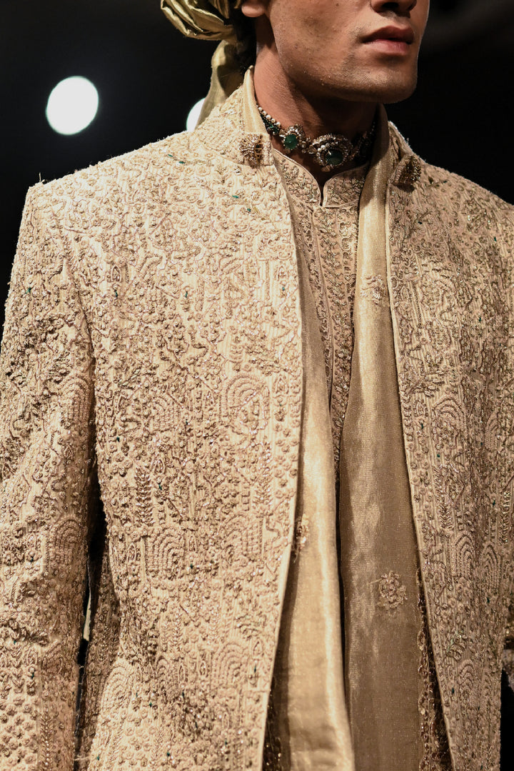 Vayun Sherwani Set
