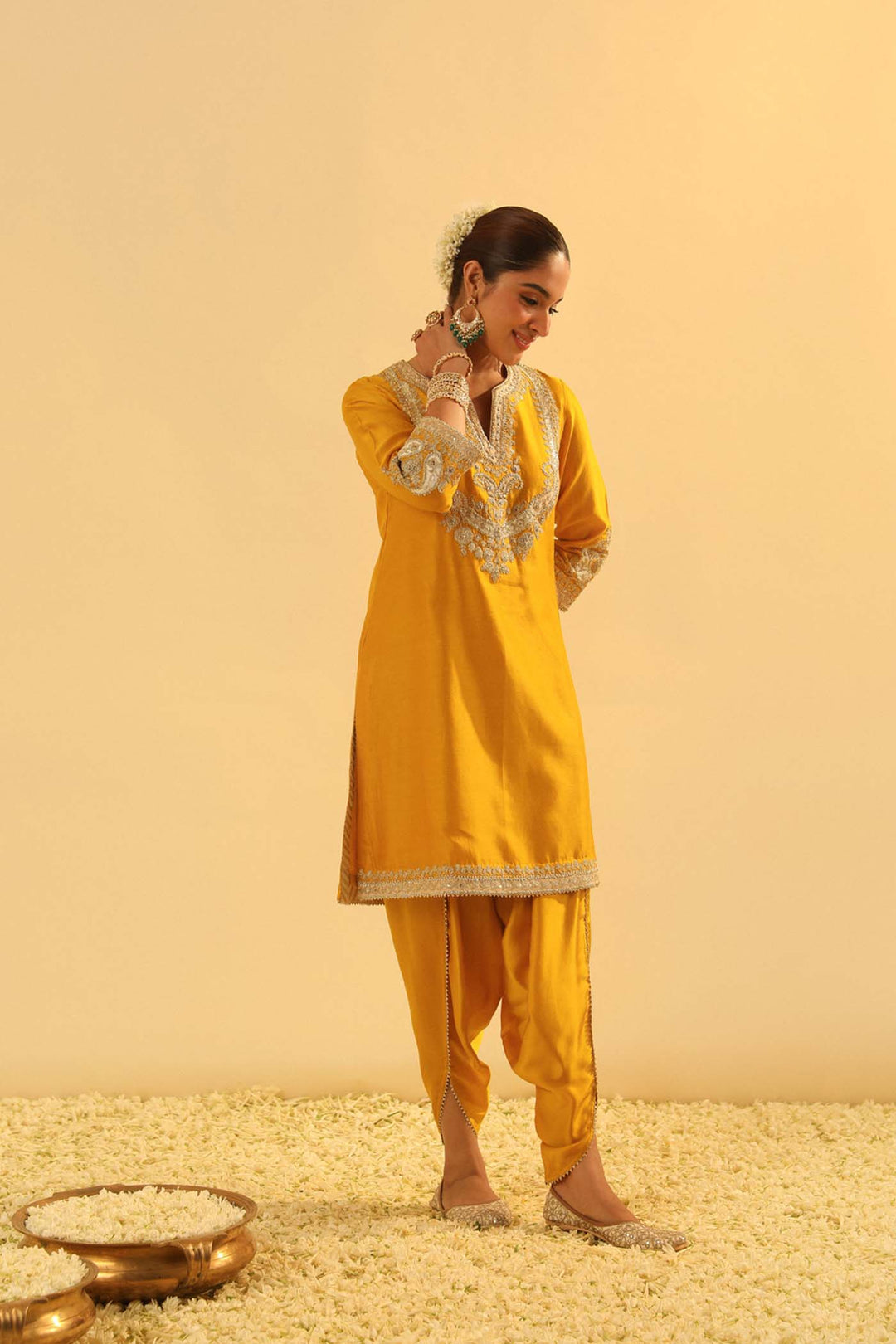Aashna - Short Kurta With Dhoti