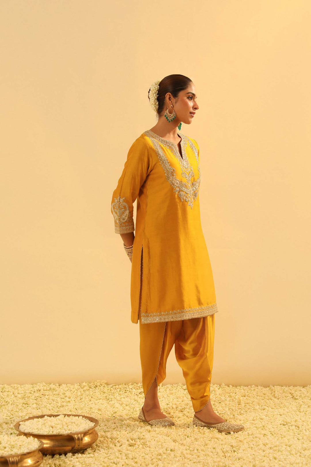 Aashna - Short Kurta With Dhoti