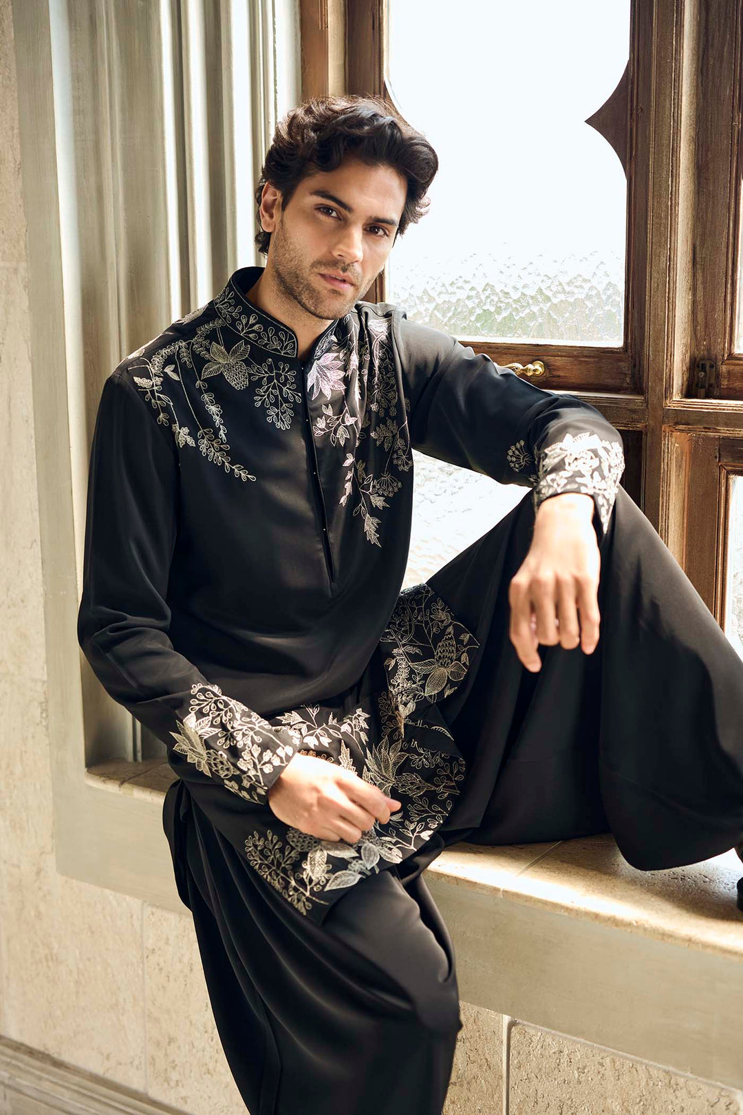 Black & Silver Bundi Set