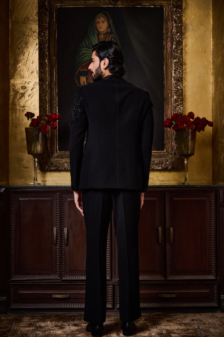Black Indo Set