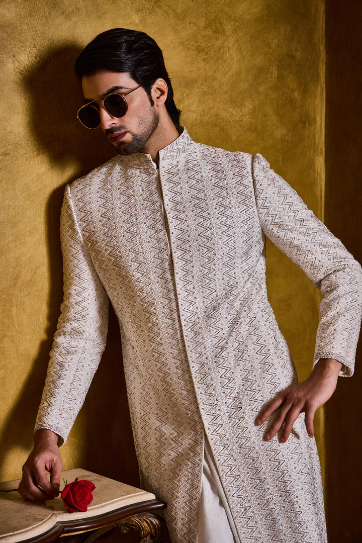 Ivory Sherwani Zig Zag Pattern Silver Work Set