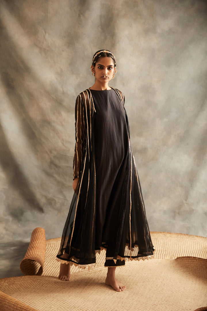 Kala Azmat Jacket Set