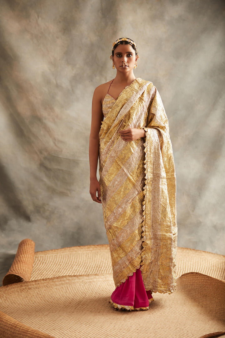 Sona Chandi Gulabi Saree