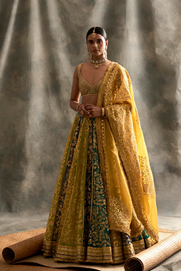 Qurbat Lehenga Set