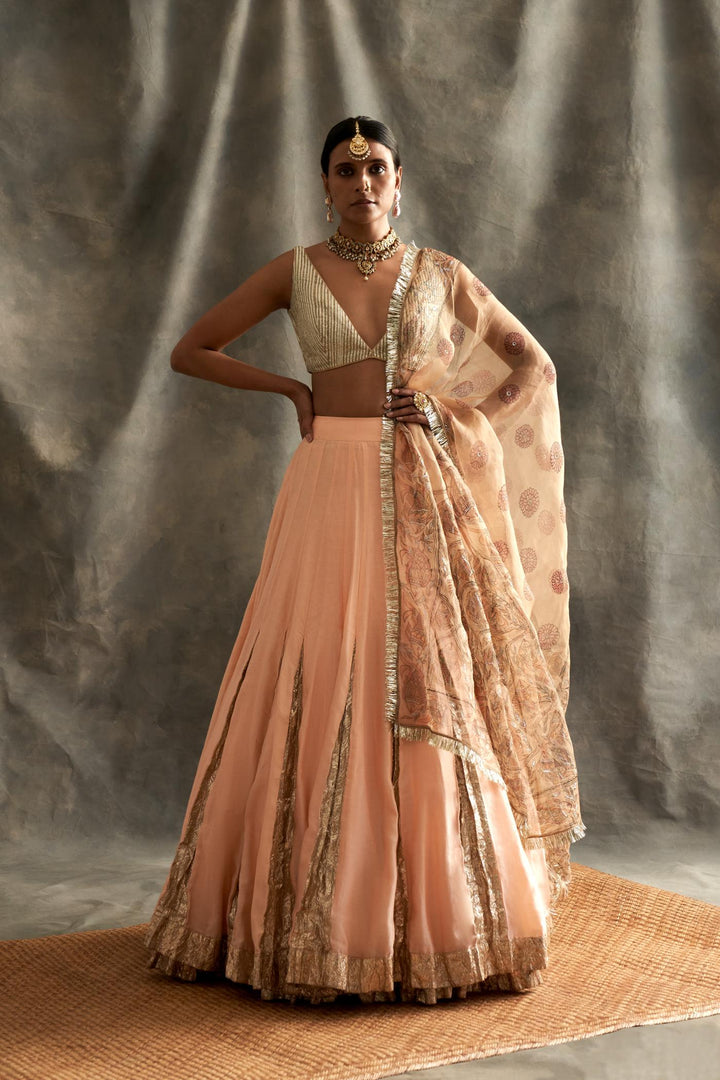 Dastoor Lehenga Set
