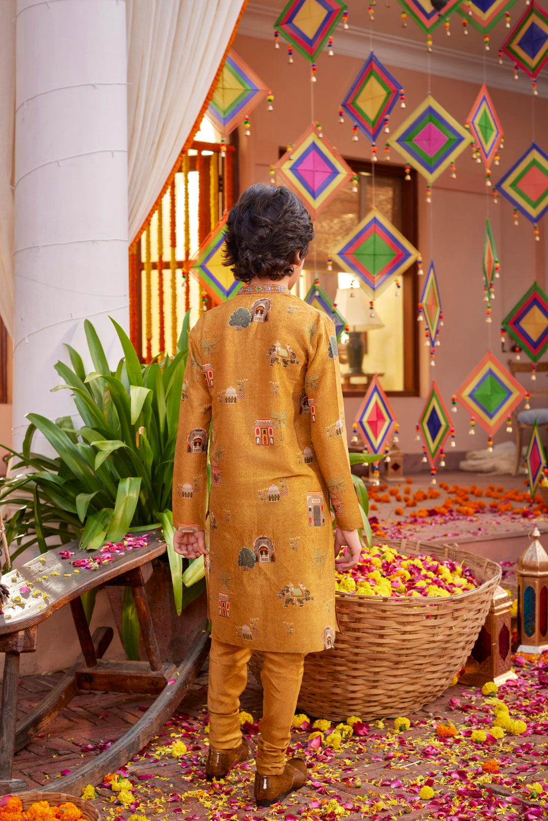 Ahren Kurta Set