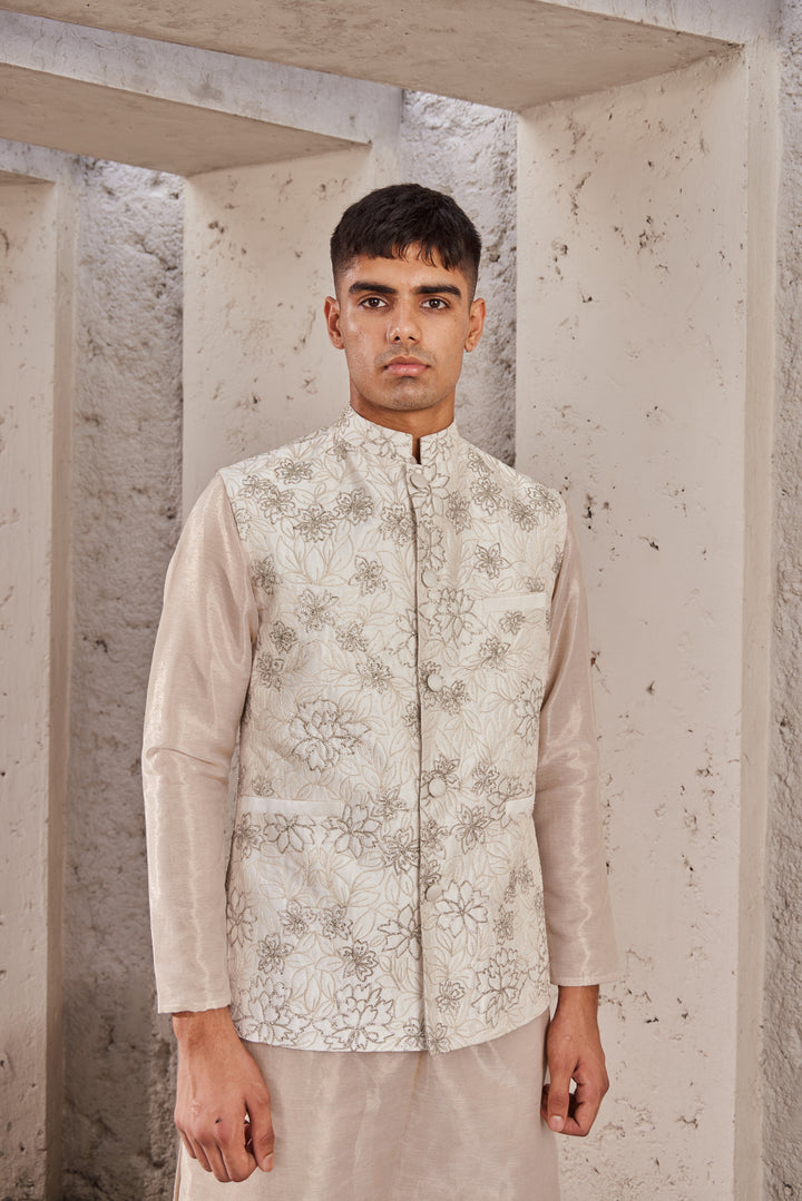 Zari Cotton Kurta Set With Ivory Silk Bandi