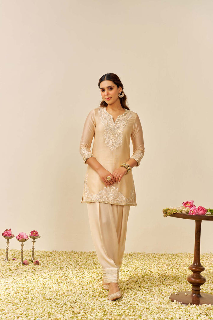 Haniya - Short Kurta