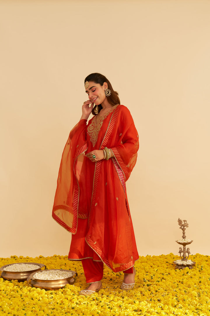 Haayat - Long Kaftan