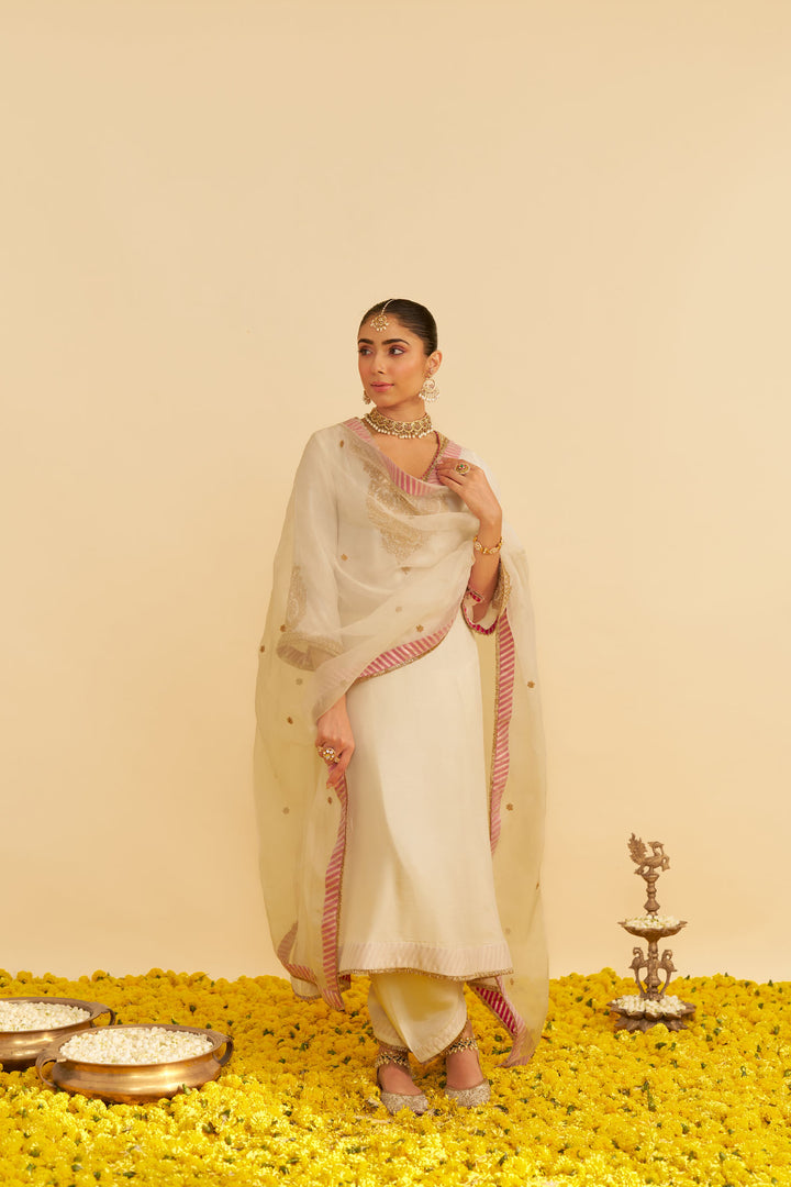 Haayat - Long Kaftan
