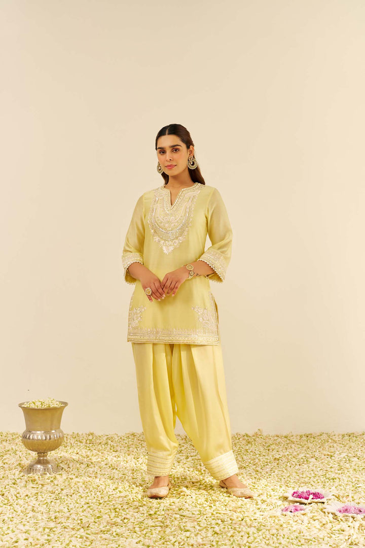 Sara - Short Kurta