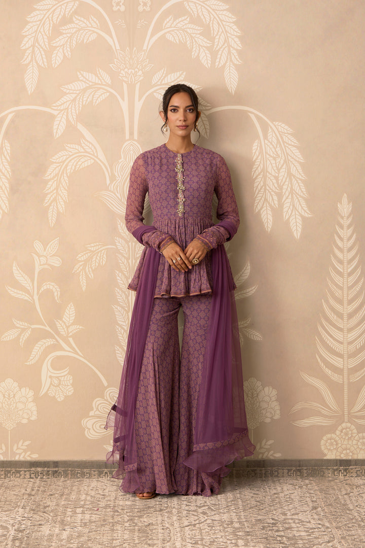 Izhaar Peplim Garara Set