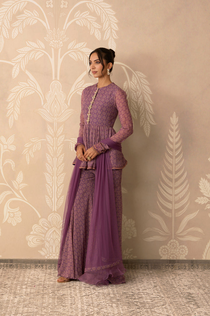 Izhaar Peplim Garara Set