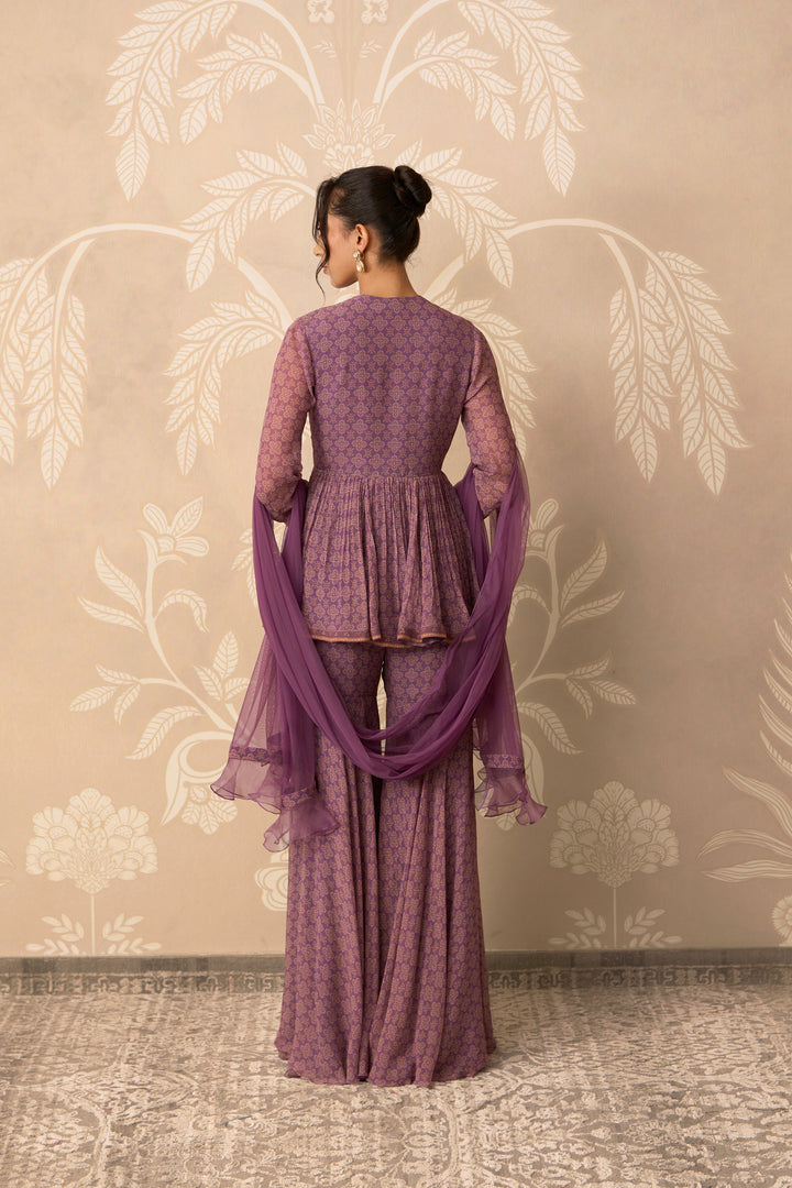 Izhaar Peplim Garara Set