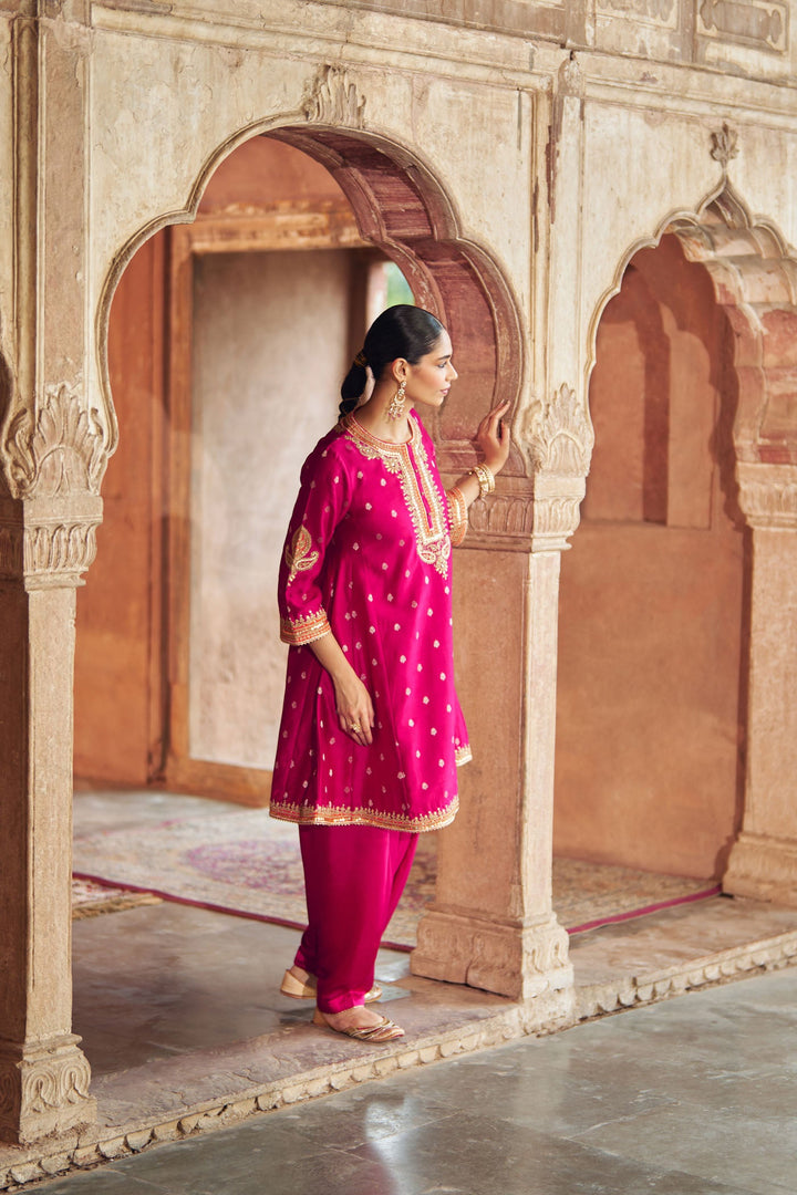 Inaayat - Hotpink Chauga With Salwar