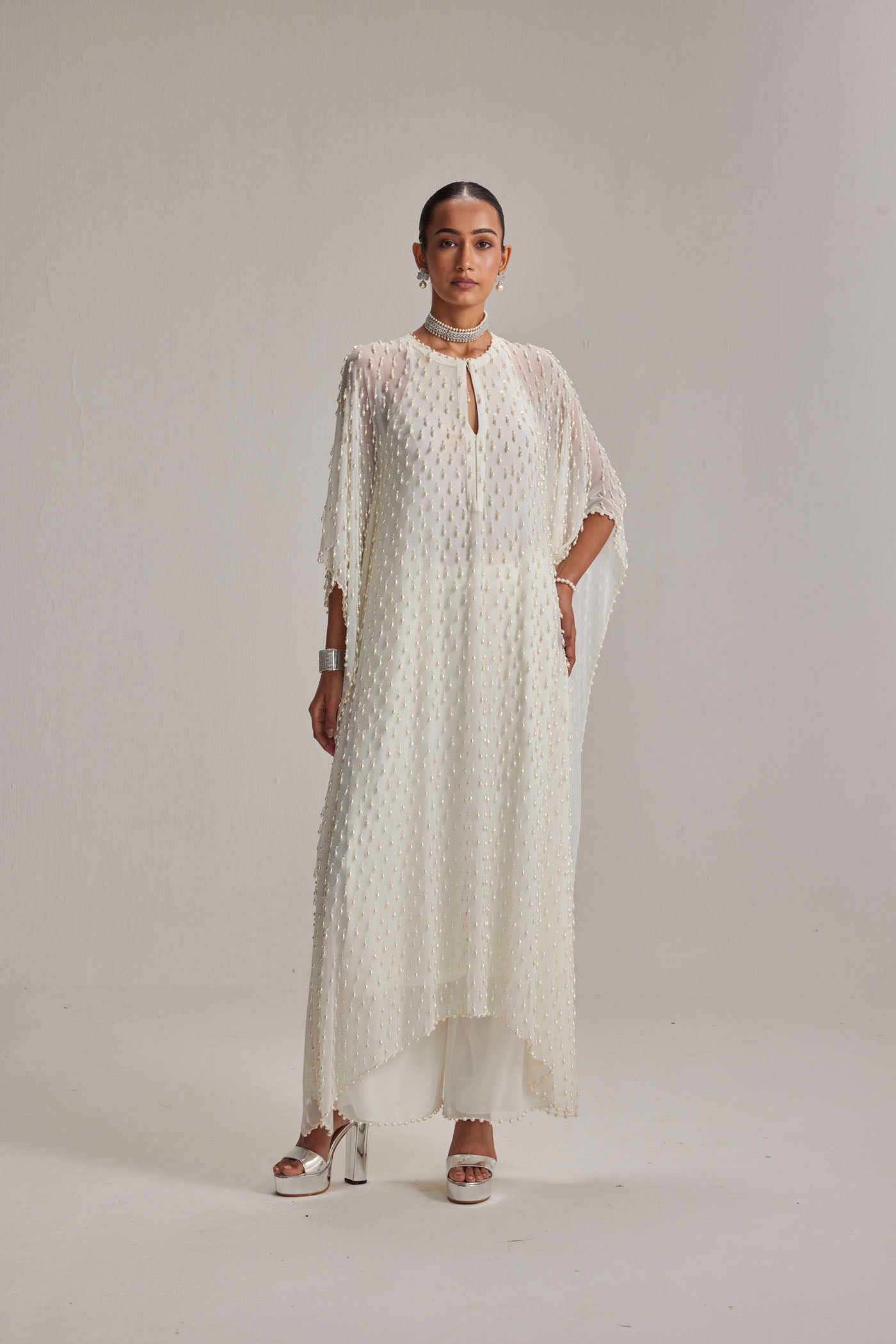 Off White Pearl Drop Kaftaan Set – BridalTrunk by Divya Limited