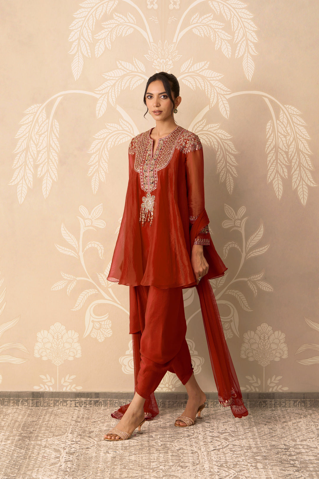 Surkh Kurta Salwar Set
