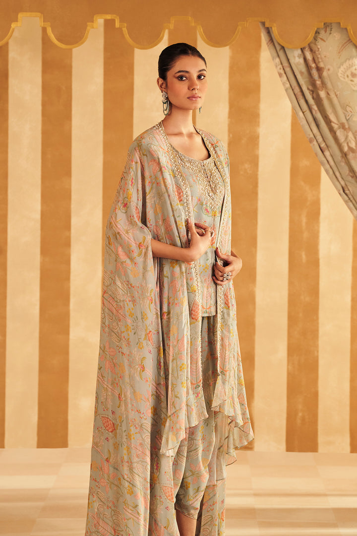 Gil Kurta Cape Set