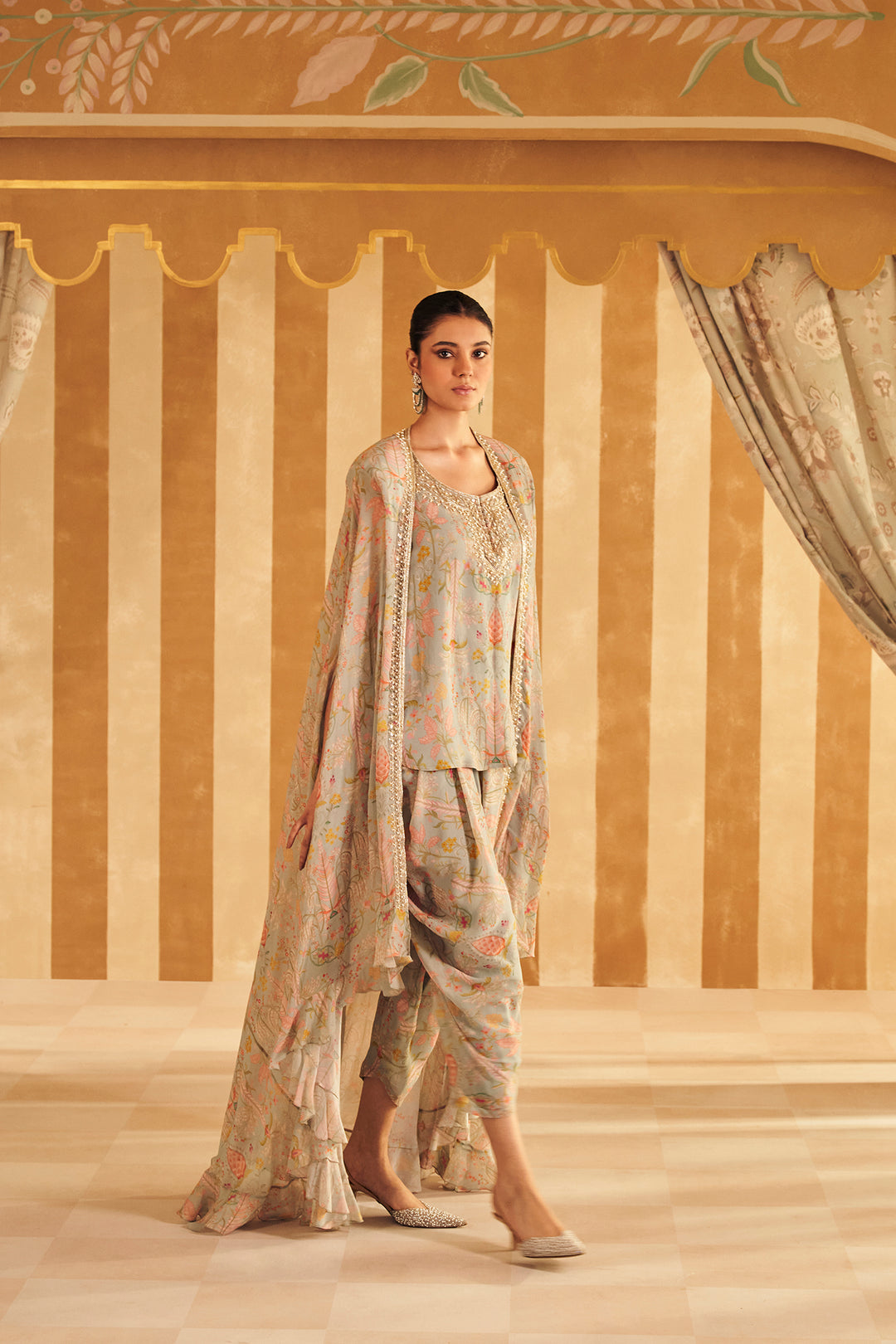 Gil Kurta Cape Set