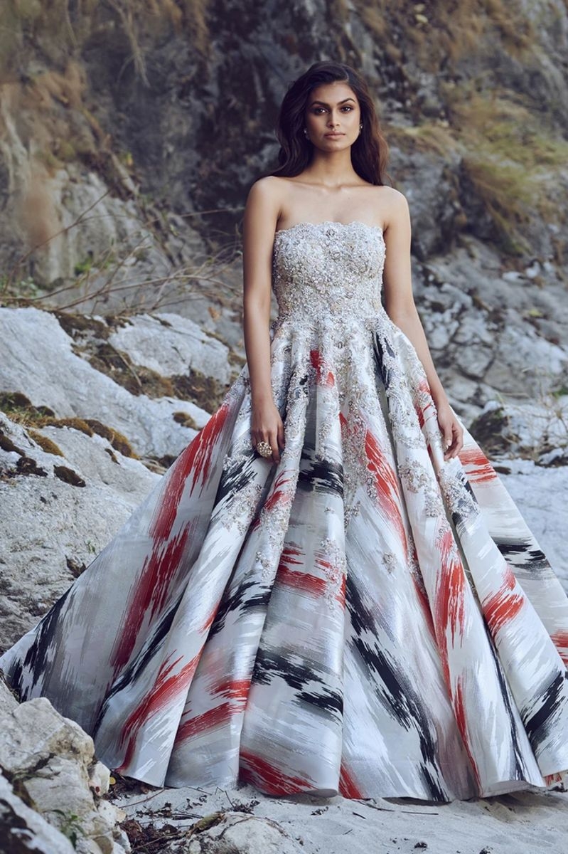 NOBEIKA ORGANZA GOWN