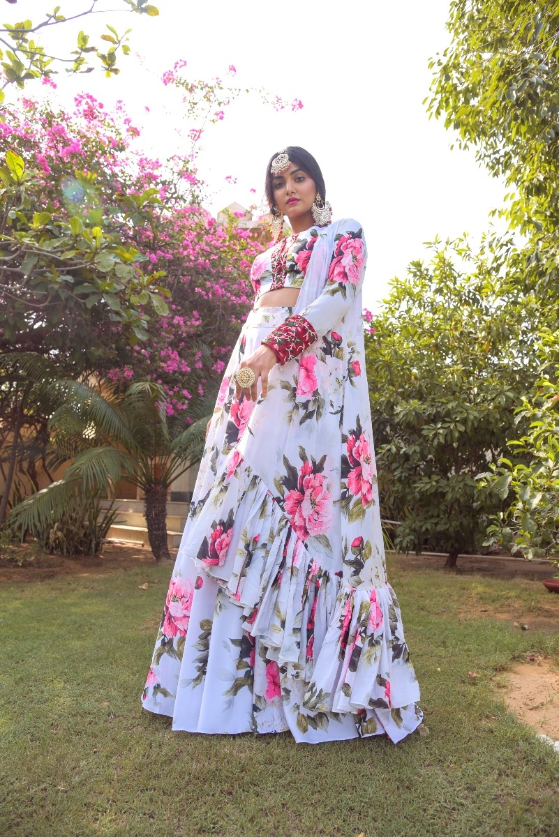 WHITE CROP TOP SHARARA CAPE SET