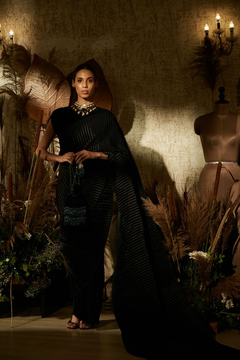 SCINTALLING SAREE JADE BLACK