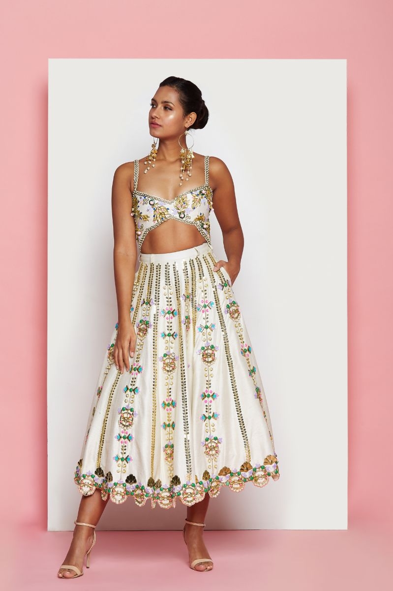 PIERIS IVORY SHORT LEHENGA SET