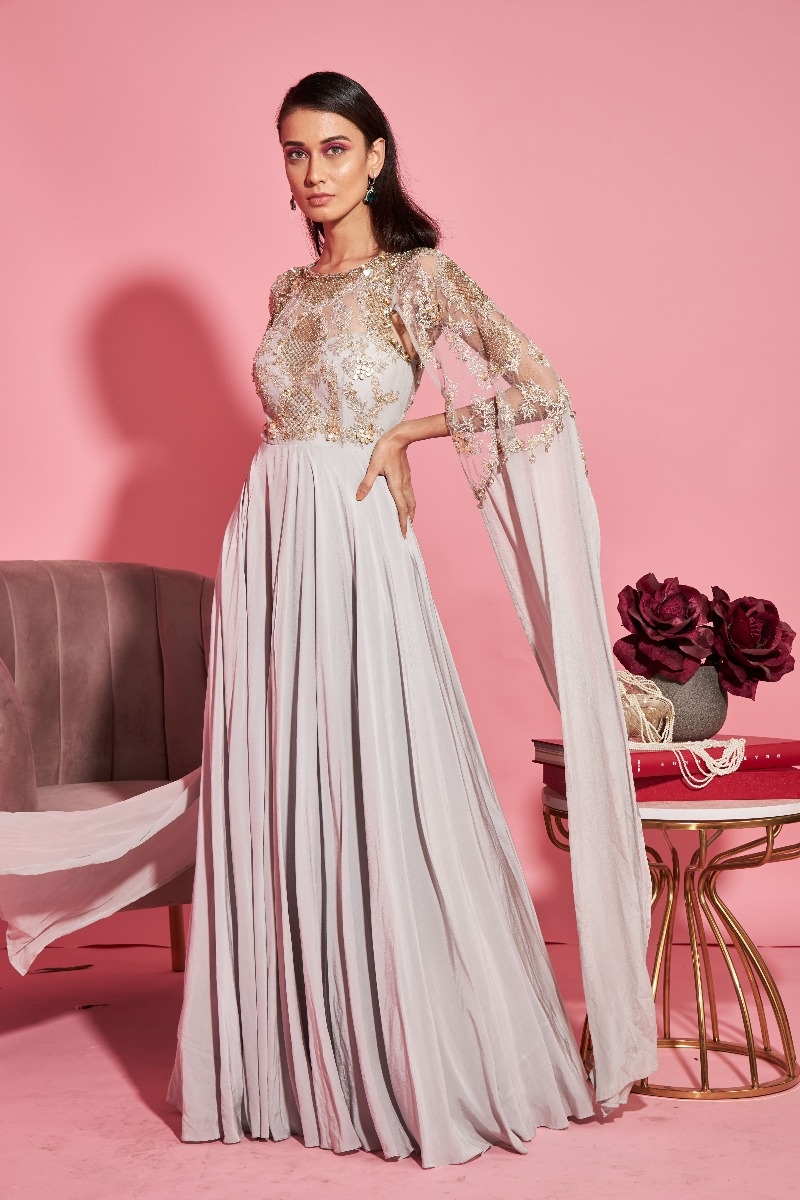 GREY EMBROIDERED GOWN WITH ATTACHED SLEEVES