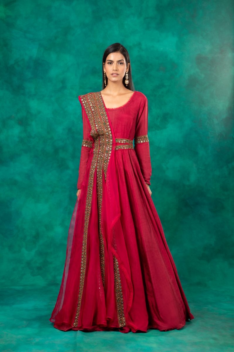 FUCHSIA EMBROIDERED ANARKALI SET
