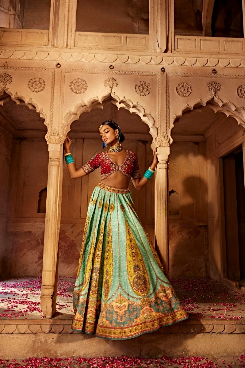 KALISTA MAROON KIMAYA LEHENGA SE
